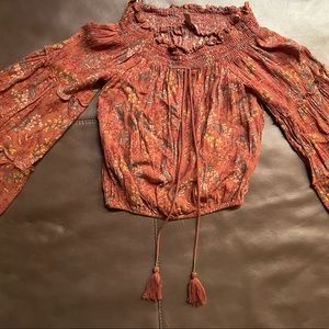 Off shoulder top stretchy at top and bottom